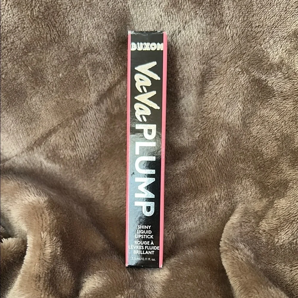 Buxom Va-Va-Plump Shiny Liquid Lipstick